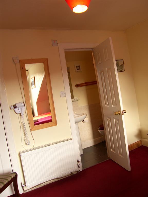 Regis Guest House Edimburgo Exterior foto