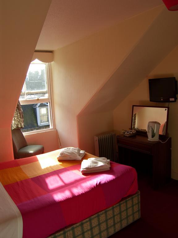 Regis Guest House Edimburgo Habitación foto